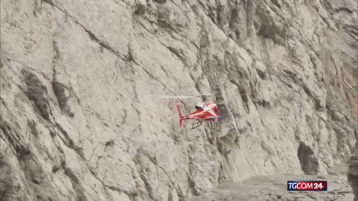 NEPAL SOCCORRITORI IN GROTTA X SITO SRV