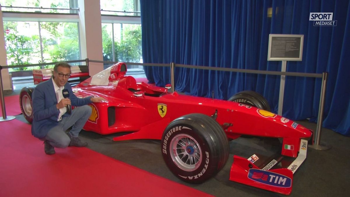 STAND UP FERRARI SCHUMACHER GP MONZA 1/9 SRV