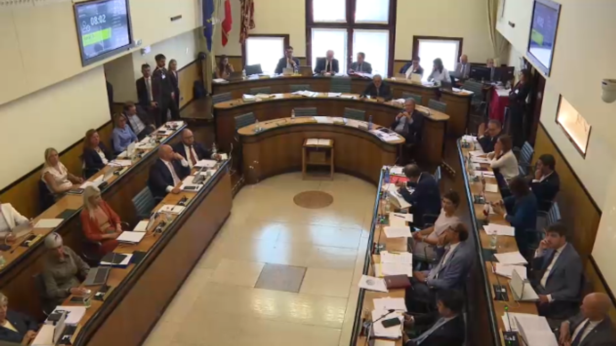 Legge sul fine vita in Veneto, scontro in Consiglio regionale
