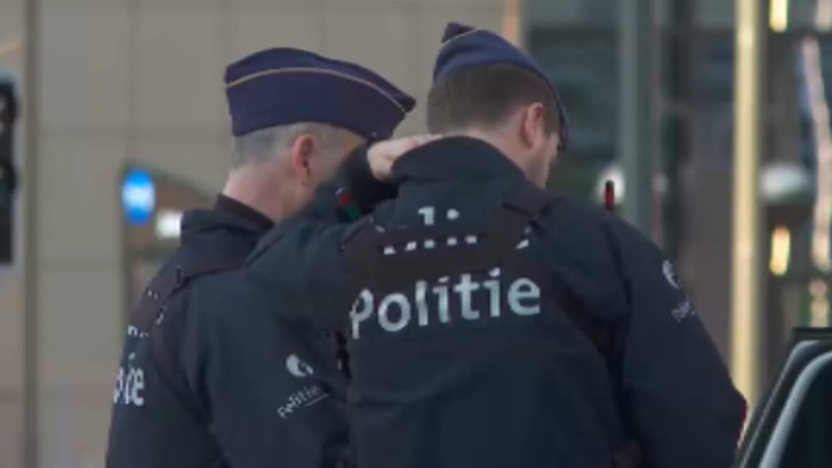 Belgio, la linea dura contro i migranti: controlli a tappeto per gli irregolari