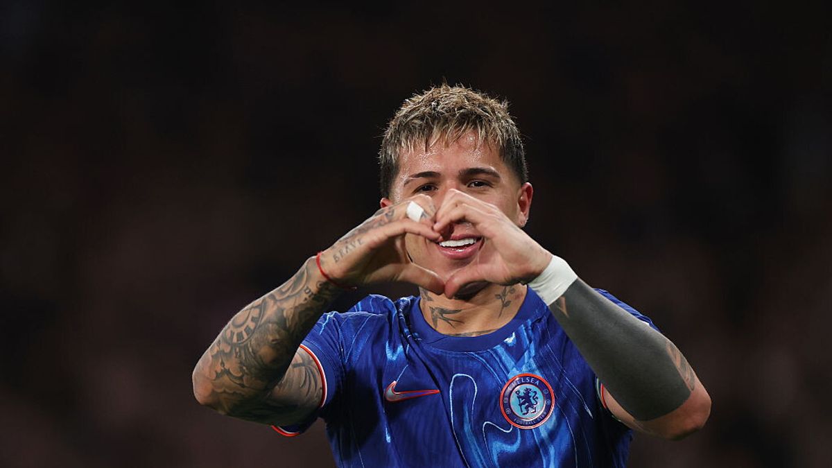  2) ENZO FERNANDEZ - dal Benfica al Chelsea per 121 milioni nel 2023