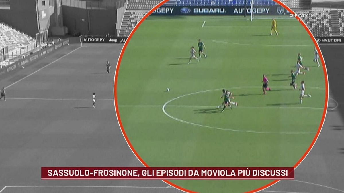 Sassuolo-Frosinone, gli episodi da moviola più discussi