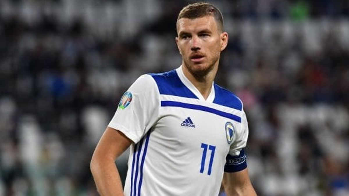 Edin Dzeko (Bosnia)