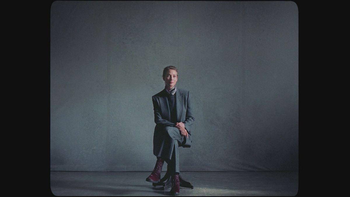Abiti e simboli: Christy Turlington racconta Giorgio Armani