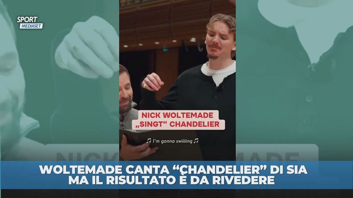 Woltemade versione cantante sulle note di "Chandelier", ma…