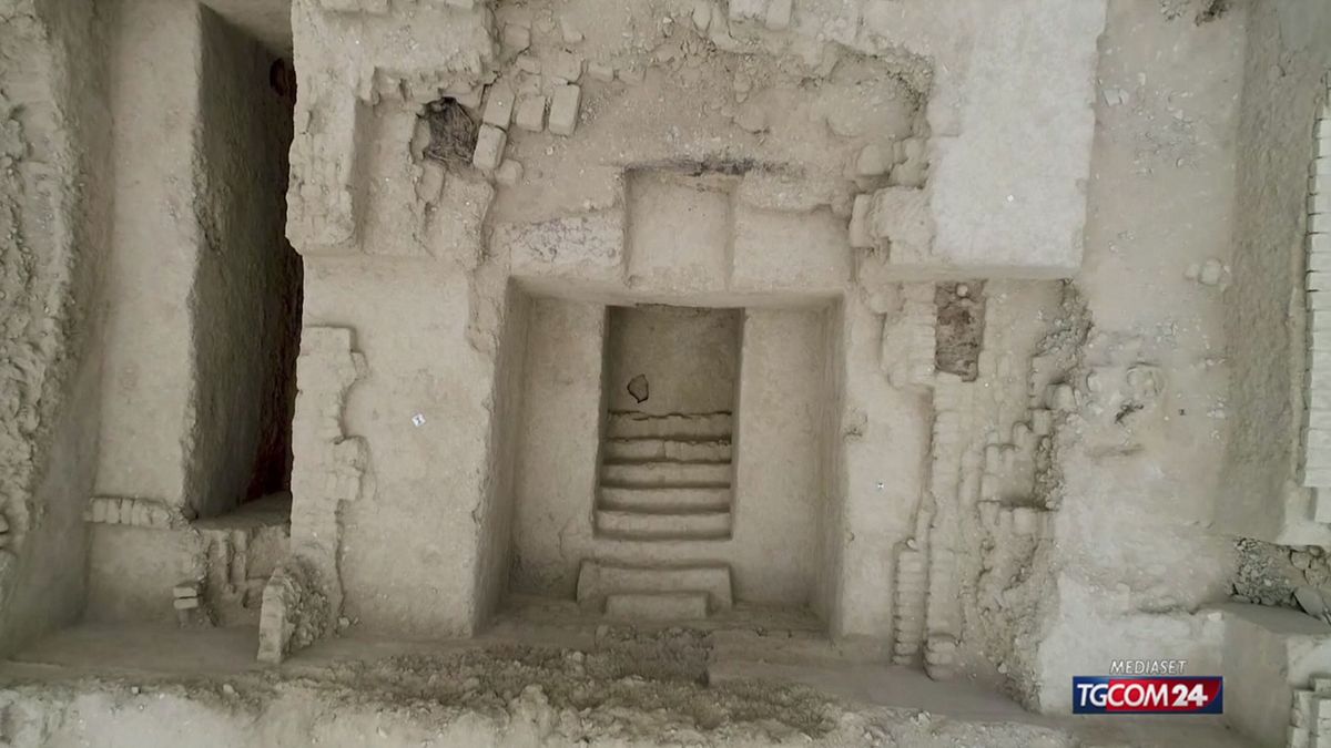 Scoperta archeologica in Perù: trovata una tomba pre-Inca quasi intatta
