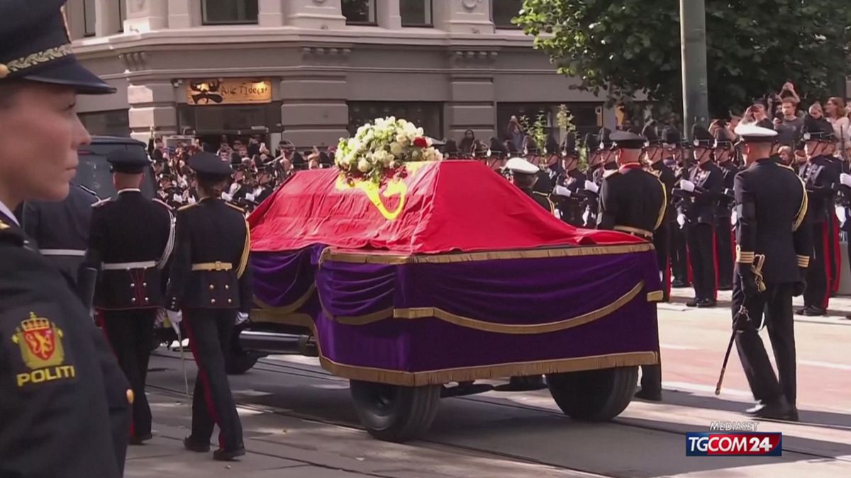 Da Zelensky al principe William, re e leader mondiali a Oslo per l'addio ad Harald V
