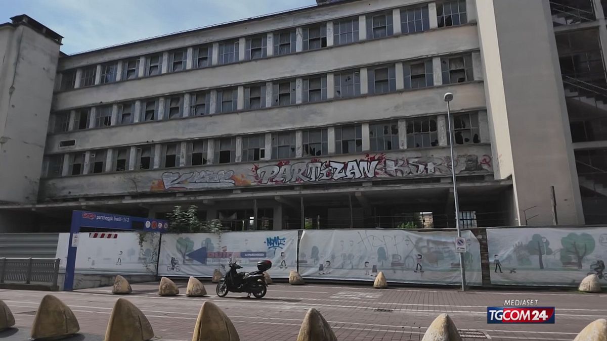 MILANO EX FABBRICA ABBANDONATA SRV SRV
