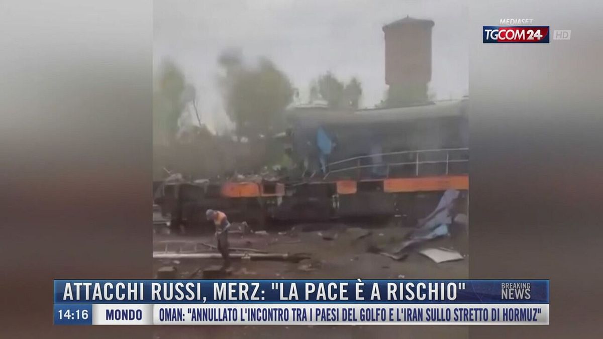 Breaking News delle 14.00 | Attacchi russi, Merz: "La pace è a rischio"