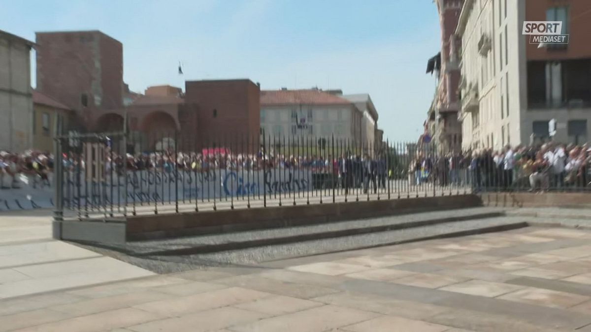 CLIP APPLAUSI CARNEVALI E MASSARA FUNERALI MAZZOLA 21/09 SRV