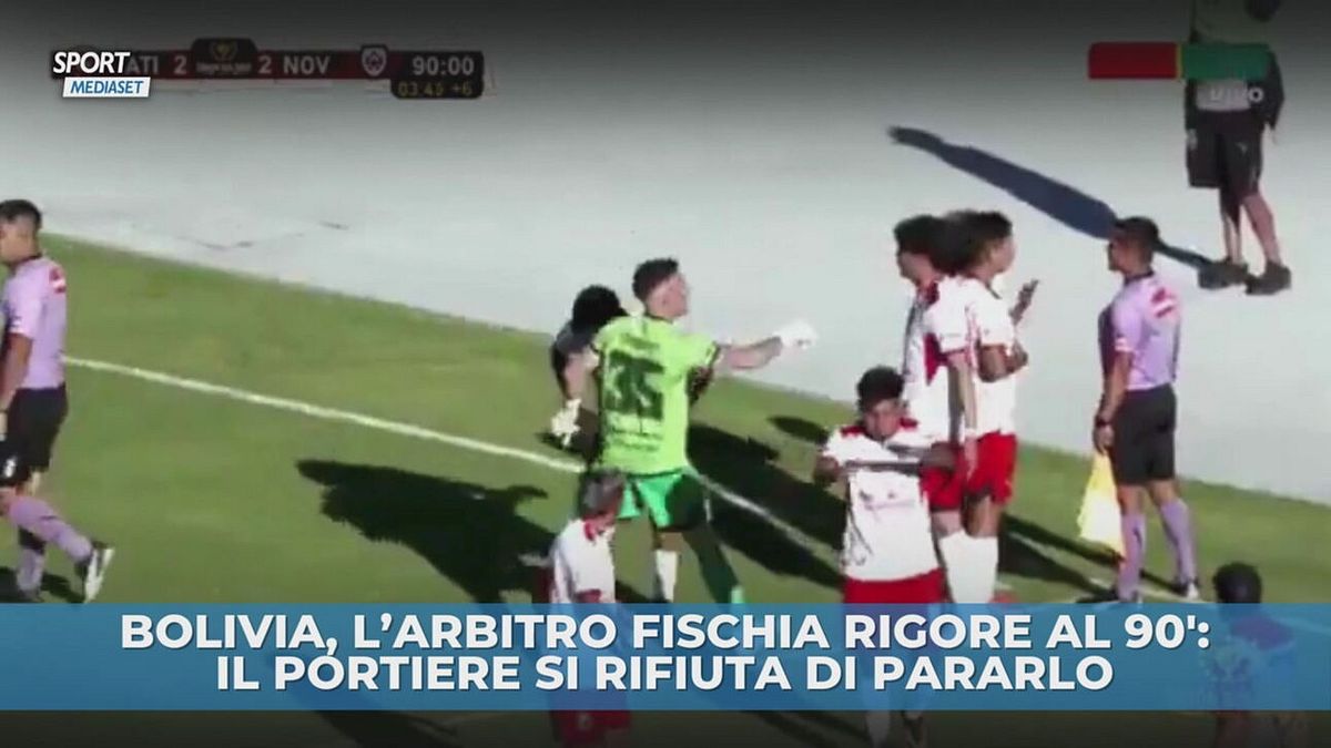 Follia in Bolivia, l'arbitro fischia rigore e il portiere si rifiuta di pararlo