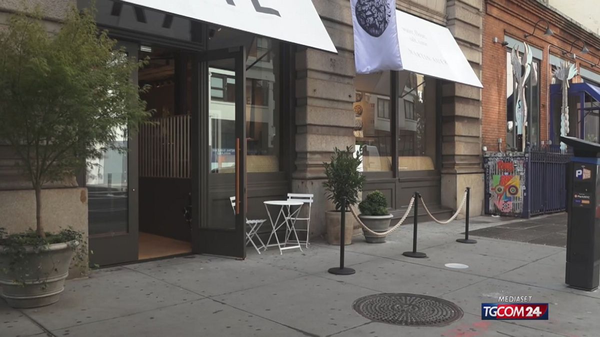 18.00 NY, PAGNOTTA A 60 EURO SRV
