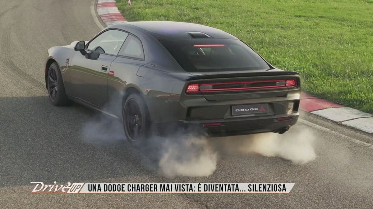 Dodge Charger arriva all'ottava generazione, versioni elettriche e nuovi accorgimenti