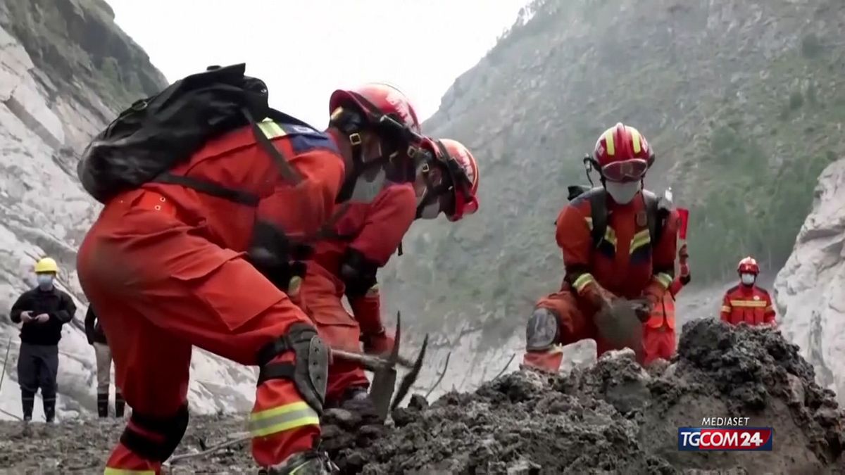 NEPAL NUOVO SRV