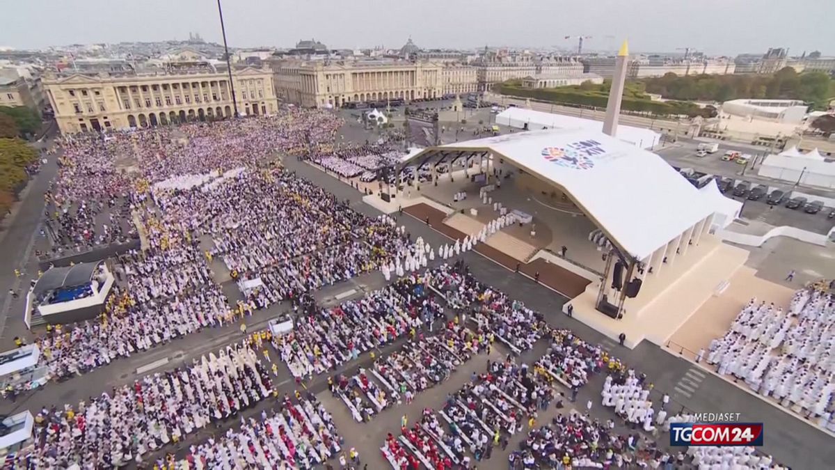 18.00 PAPA, MESSA A PARIGI SRV