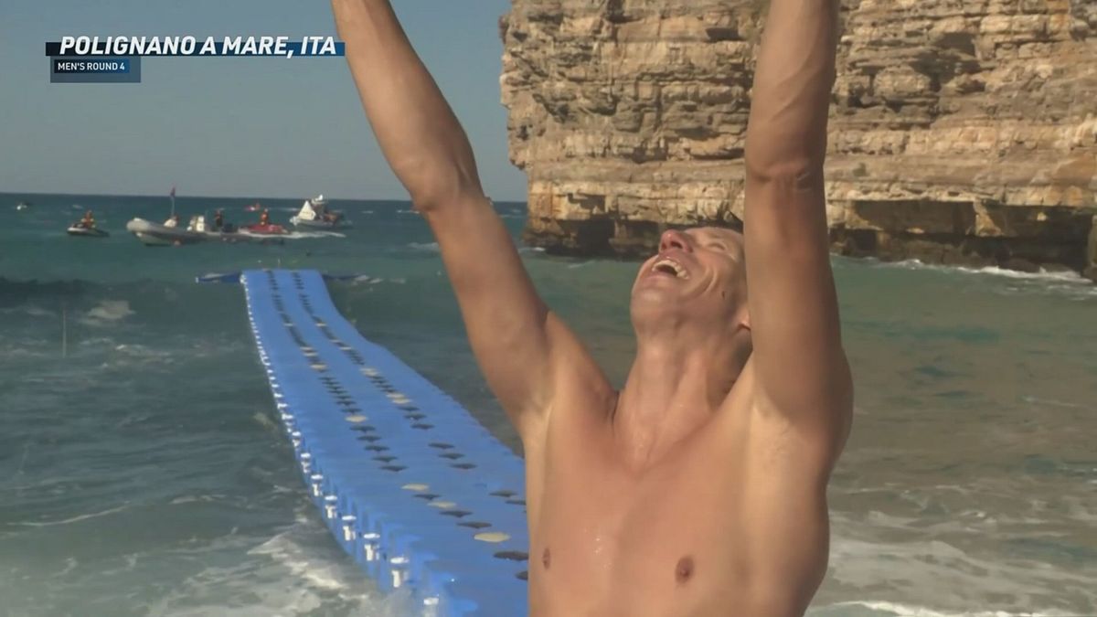 Red Bull Cliff Diving: Prygorov conquista la vetta della tappa di Polignano