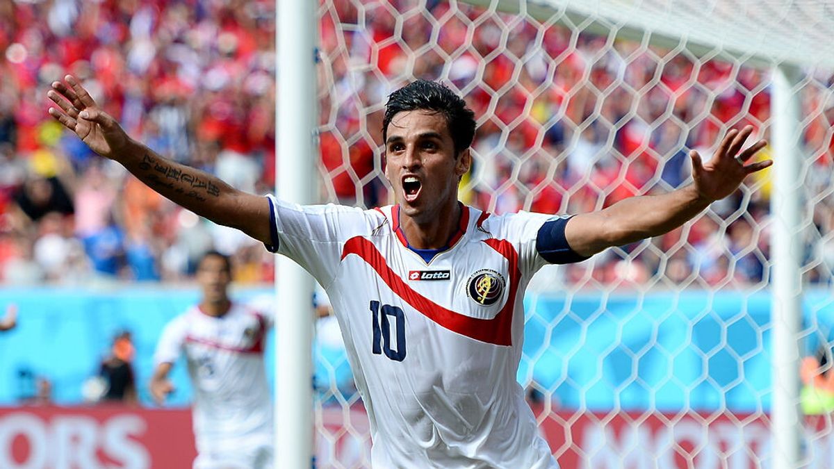  Bryan Ruiz