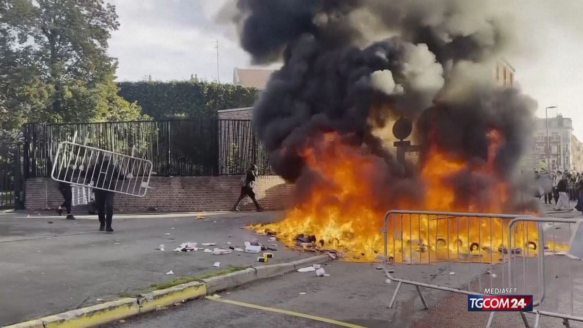 FRANCIA SCONTRI STUDENTI SRV