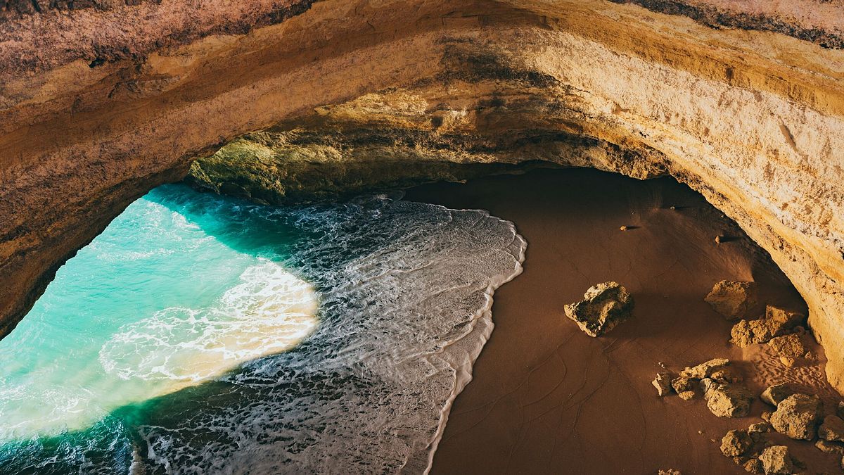 Benagil Cave, Algarve, Portogallo