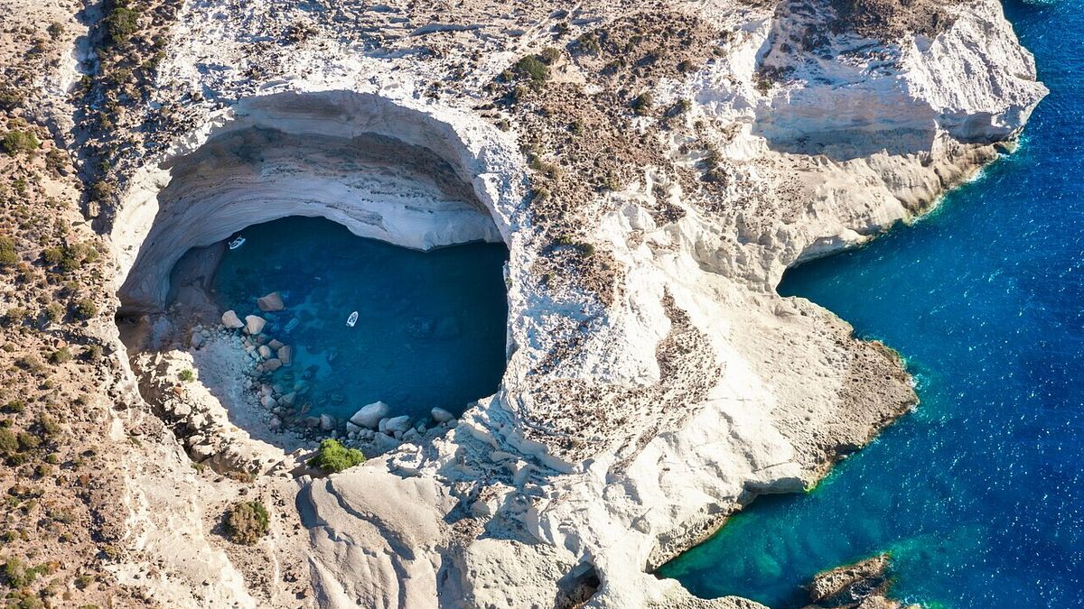 Grotta di Sykia, Milos, Grecia, Milos, Grecia