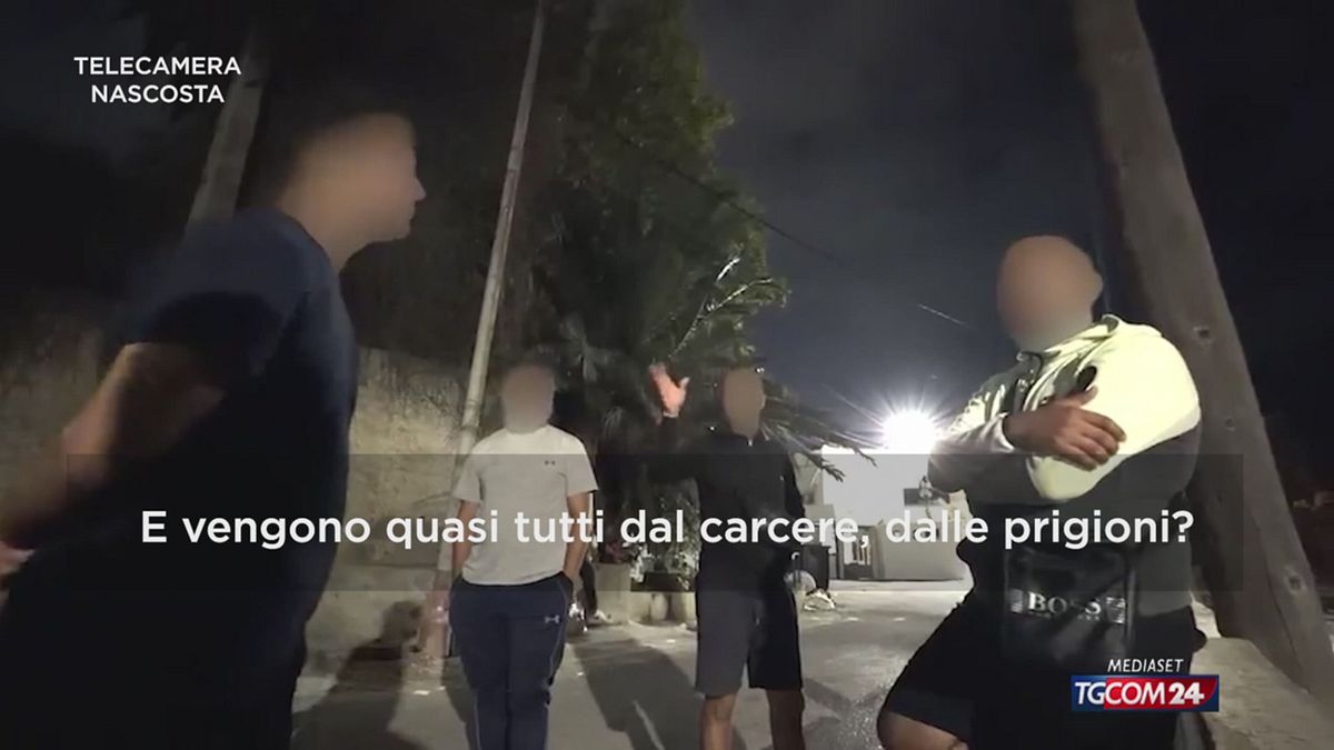 19.00 CEUTA , FUGGITI DAL CARCERE OK OK
