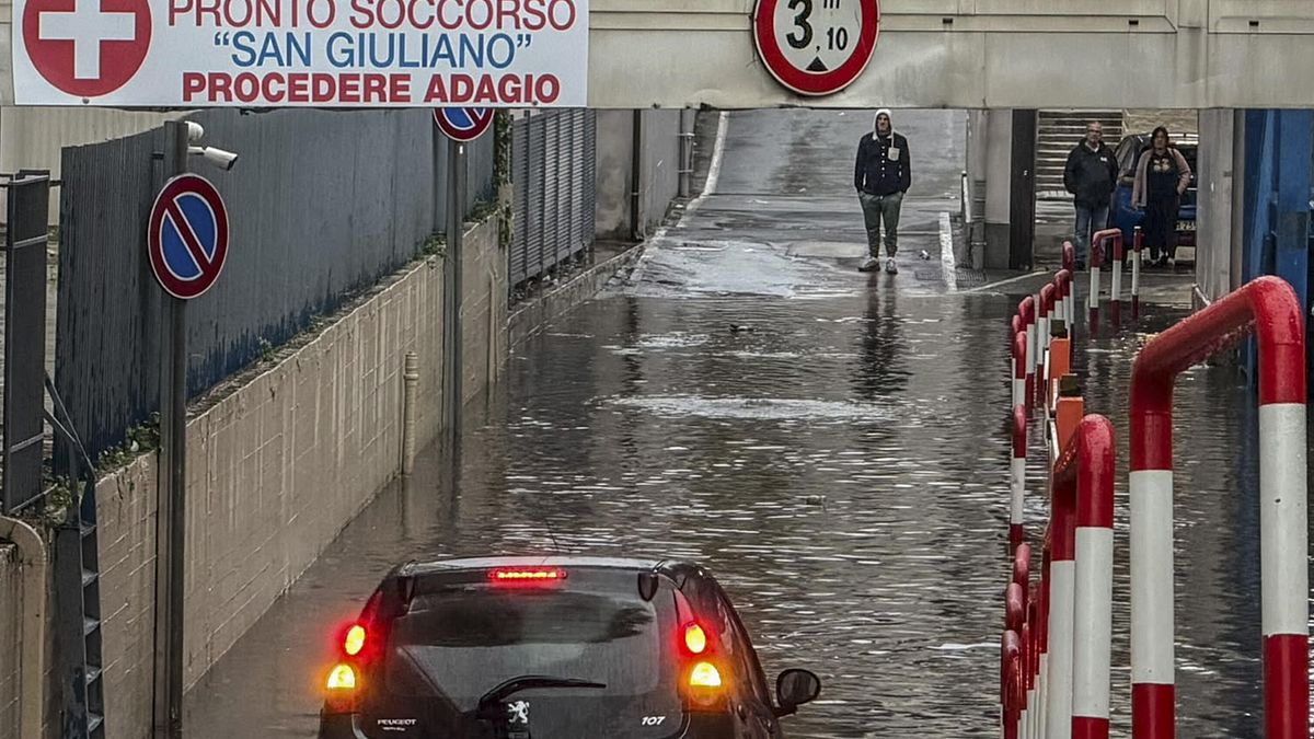 Maltempo a Napoli