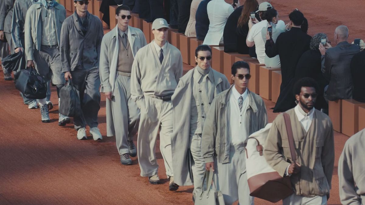 Giorgio Armani & Kith, la sfilata nel deserto in Marocco