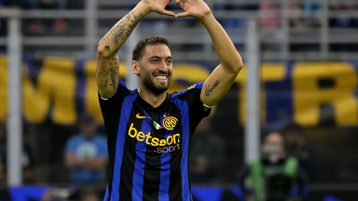 Hakan Calhanoglu