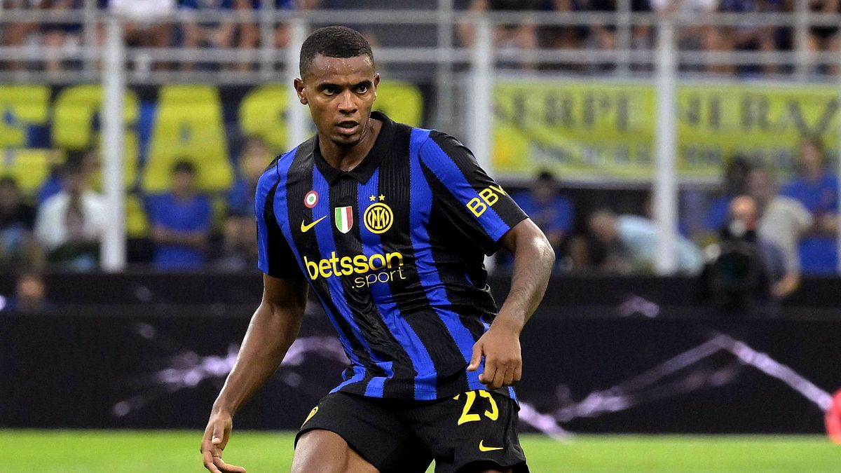 Manuel Akanji