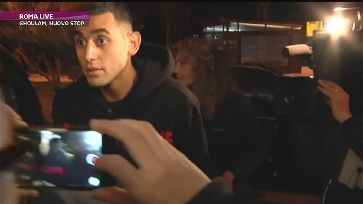 Ghoulam in stampelle a Villa Stuart