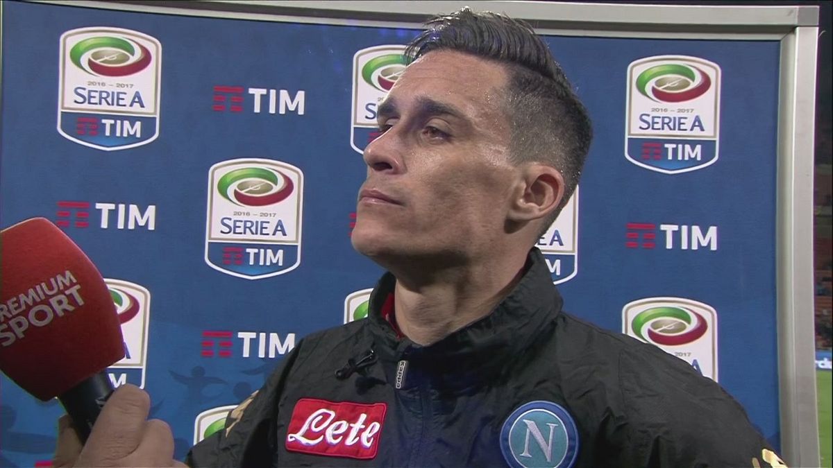 Callejon chiama Mertens: "Resta qua"