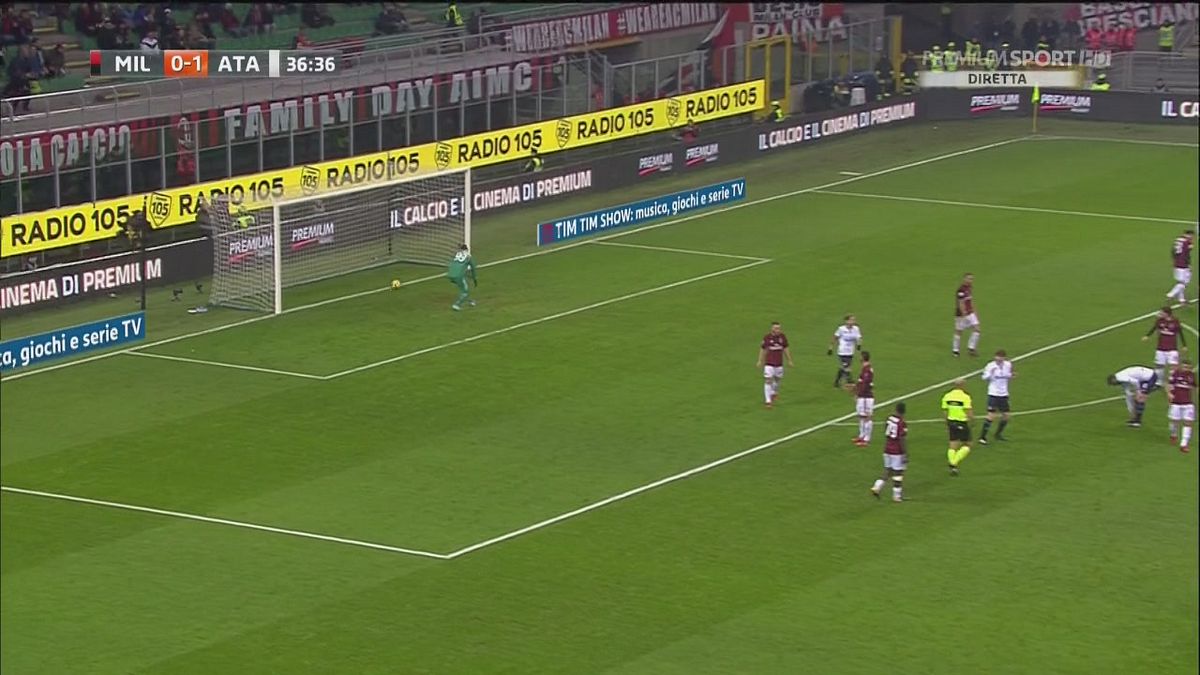Donnarumma, che papera