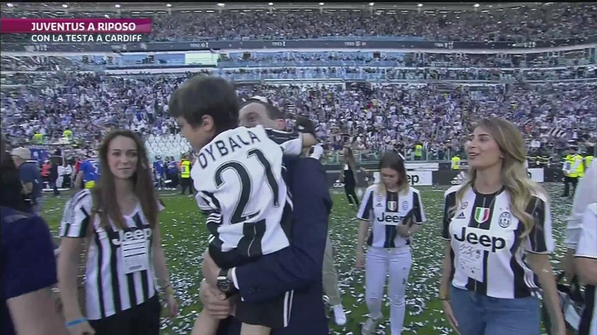 Juve a riposo pensanso a Cardiff