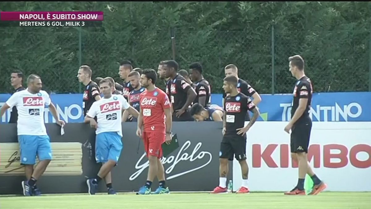 Napoli, 17 gol all'esordio