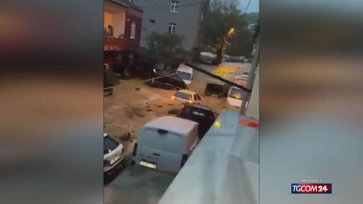 18.01 MALTEMPO, MORTI A ISTANBUL E RODI