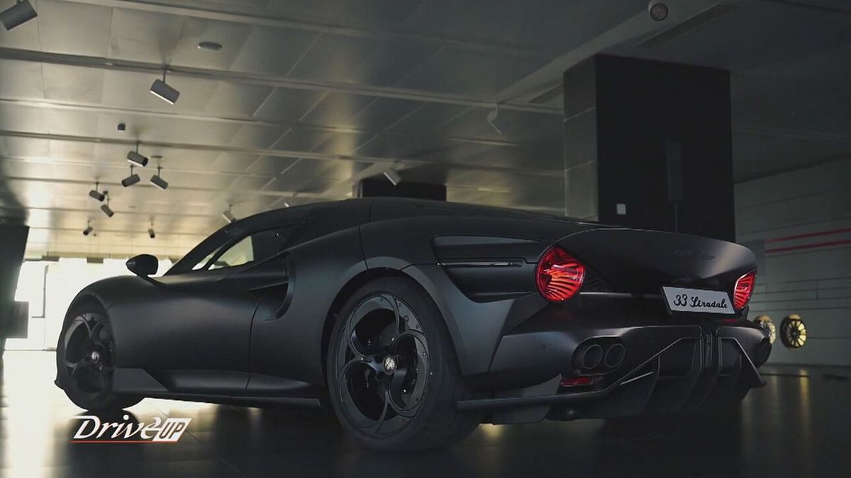 Alfa Romeo 33 Stradale "Perla Nera", la nuova Fuoriserie del Biscione