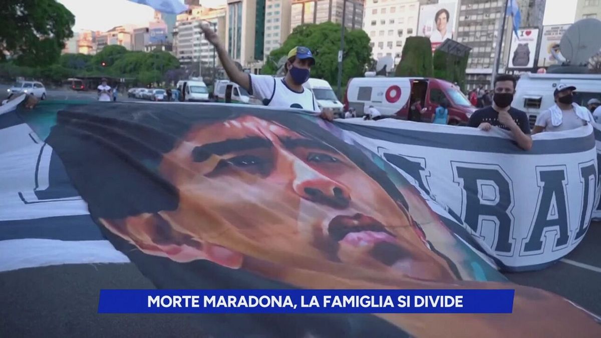 Morte Maradona, la famiglia si divide