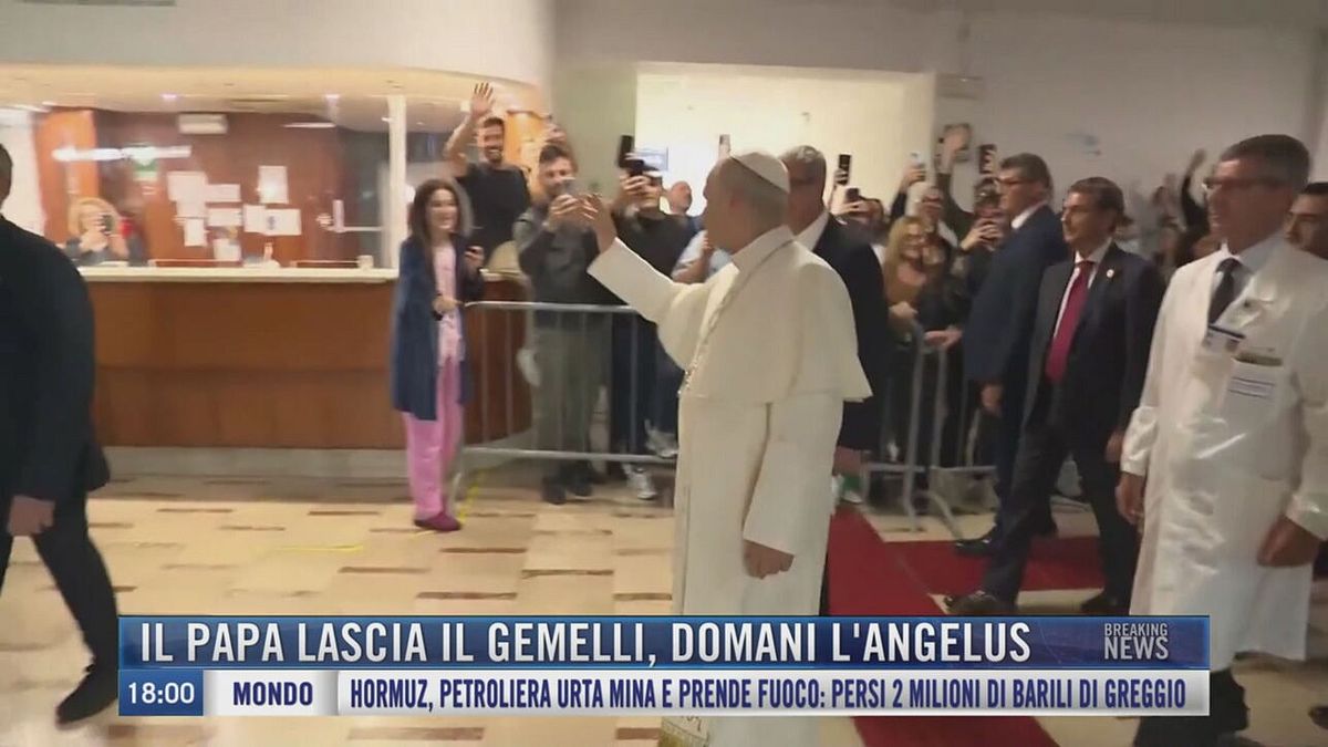 Breaking News delle 18.00 | Il Papa lascia il Gemelli, domani l'Angelus