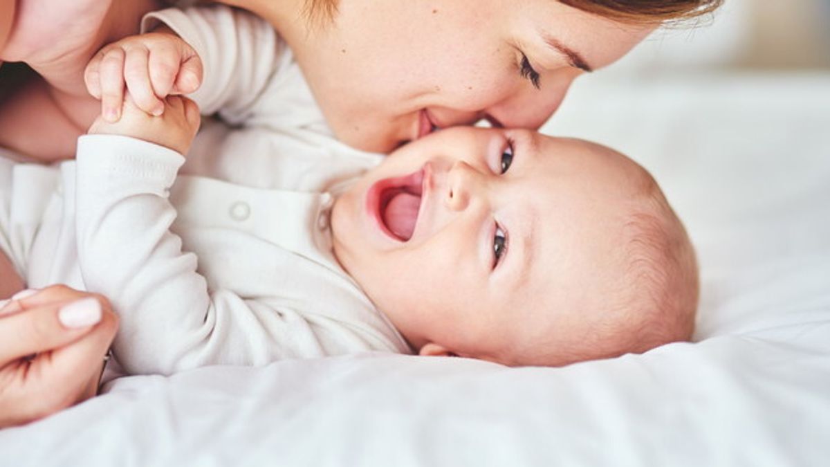 Il sorriso è la prima reazione del neonato davanti al volto umano, a circa due mesi di età.