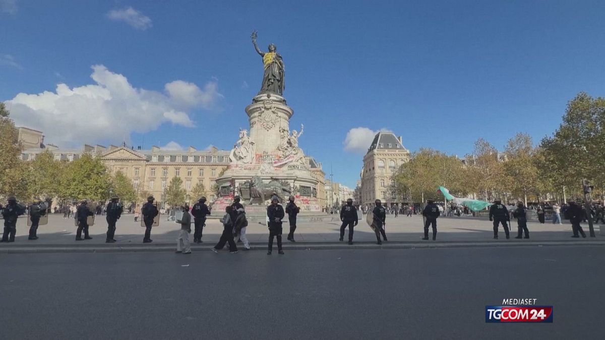 12.00 SRV PARIGI TENSIONI SRV