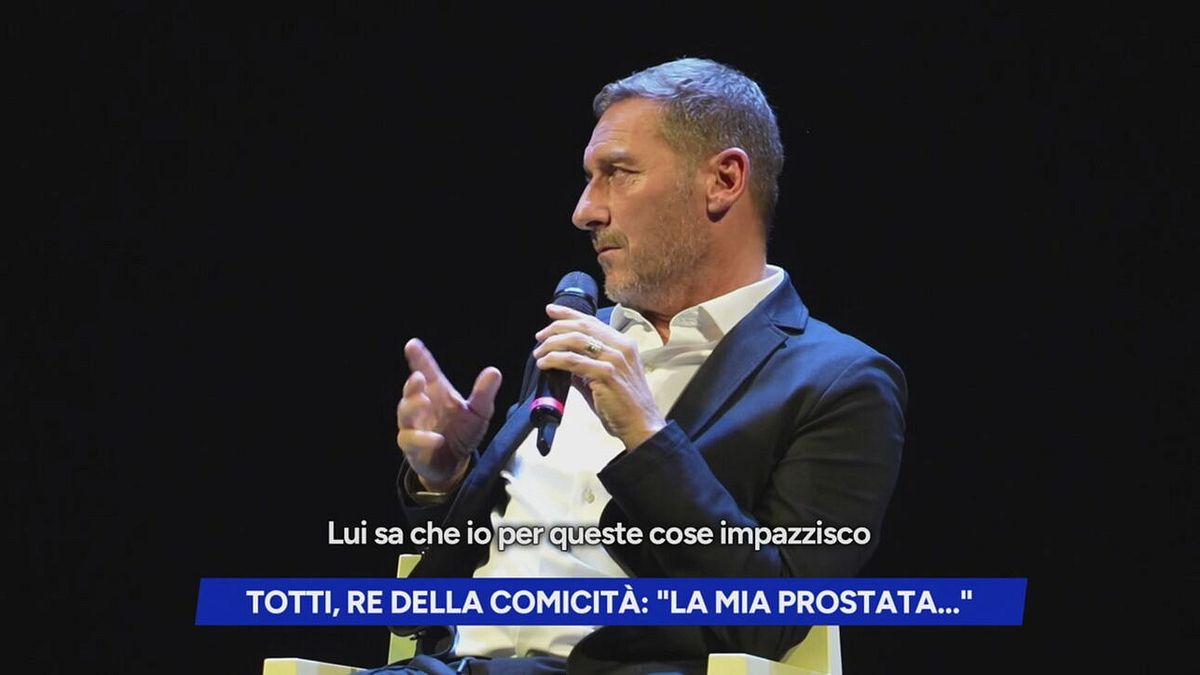 Totti, re della comicità: "La mia prostata..."