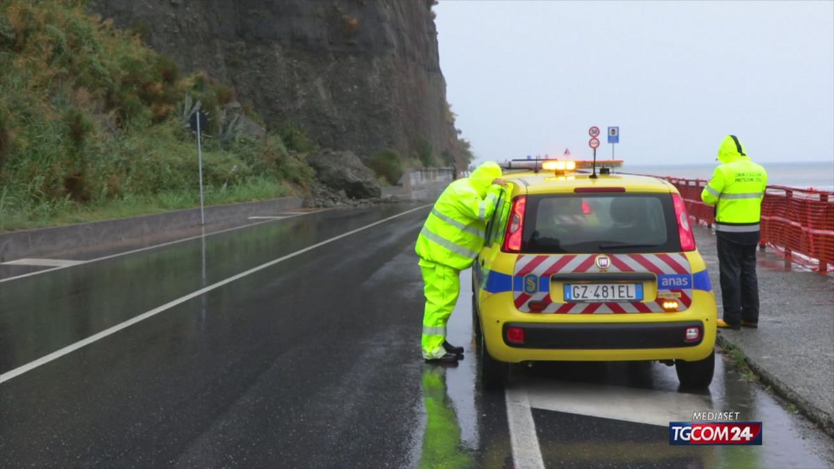Maltempo Liguria, frana tra Celle e Albisola Aurelia interrotta x sito SRV