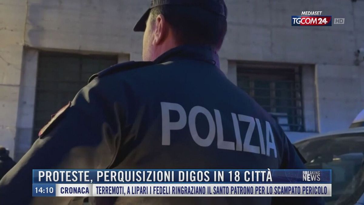 Breaking News delle 14.00 | Proteste in piazza, le città si blindano