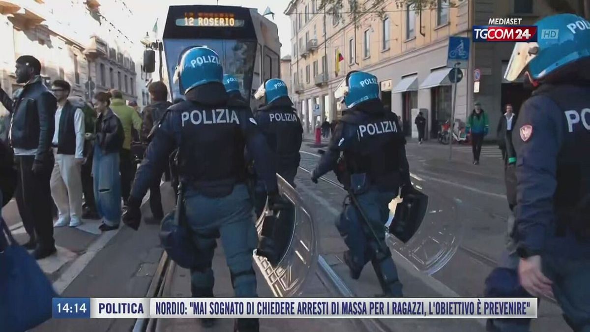 Breaking News delle 14.00 | Sabato di manifestazioni in tutta Italia