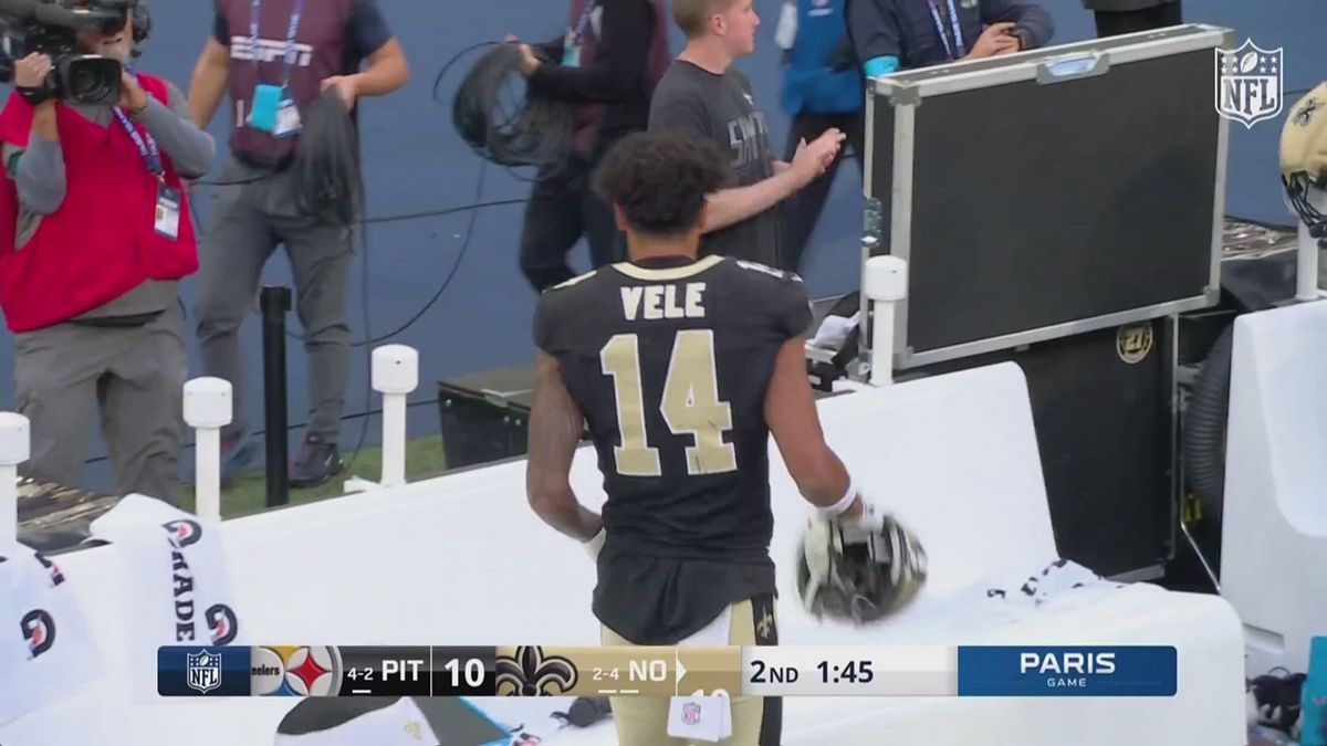 Devaughn Vele porta al pareggio i Saints