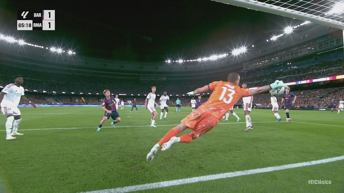 66' | Prodezza di Lunin (Barcellona-Real Madrid 1-1)