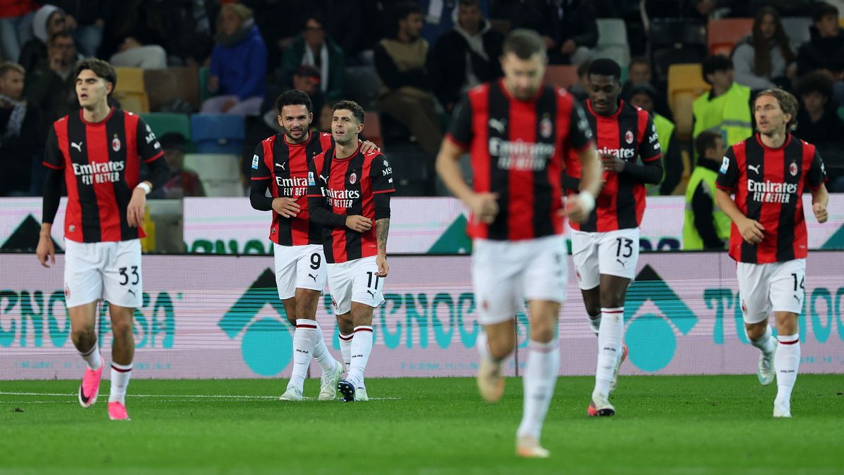 Alcuni componenti del Milan in campo