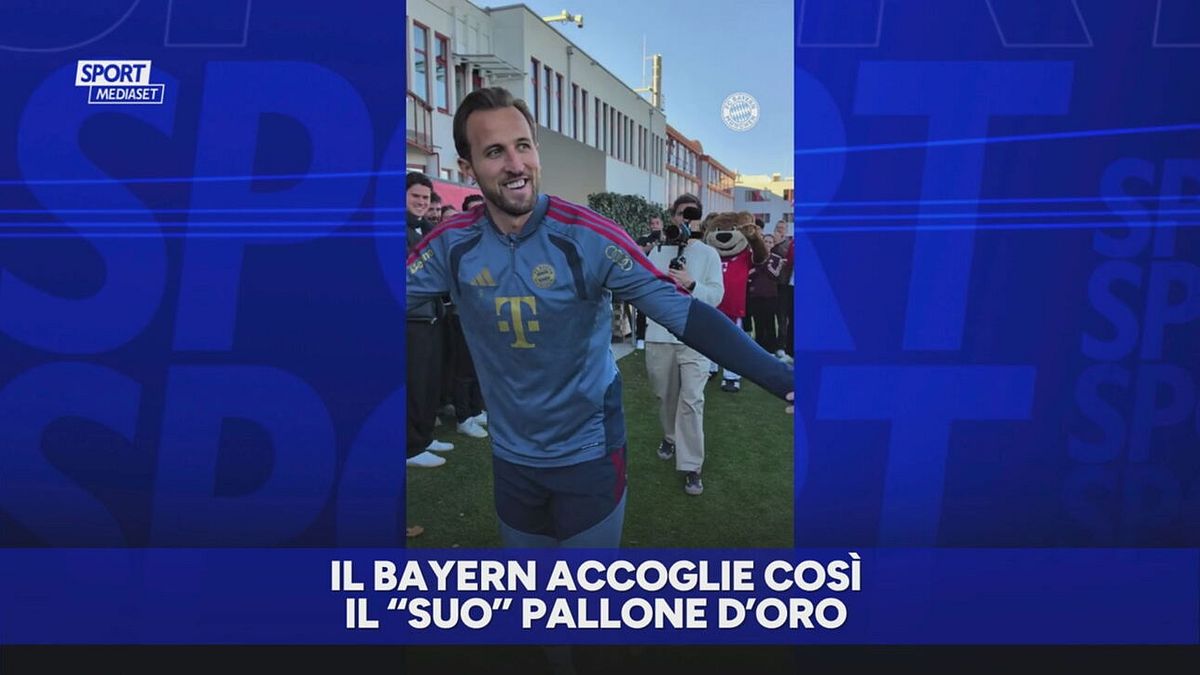 L'arrivo di Kane al centro sportivo del Bayern