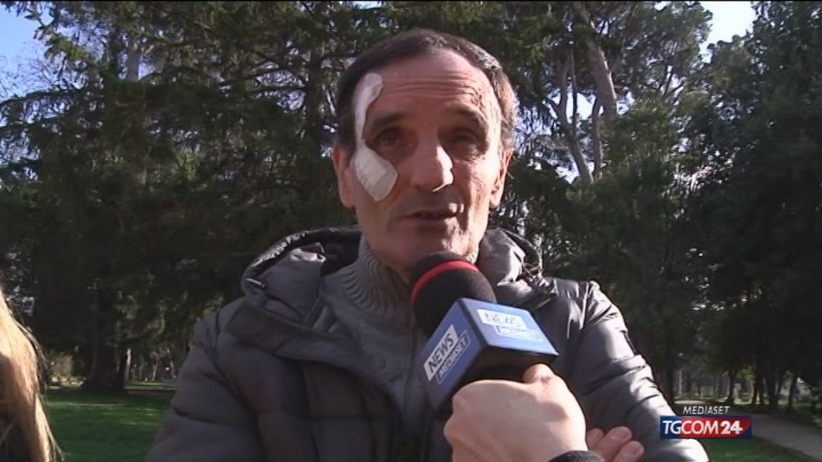 Roma, parla il tassista: "Io, pestato per 20 euro"