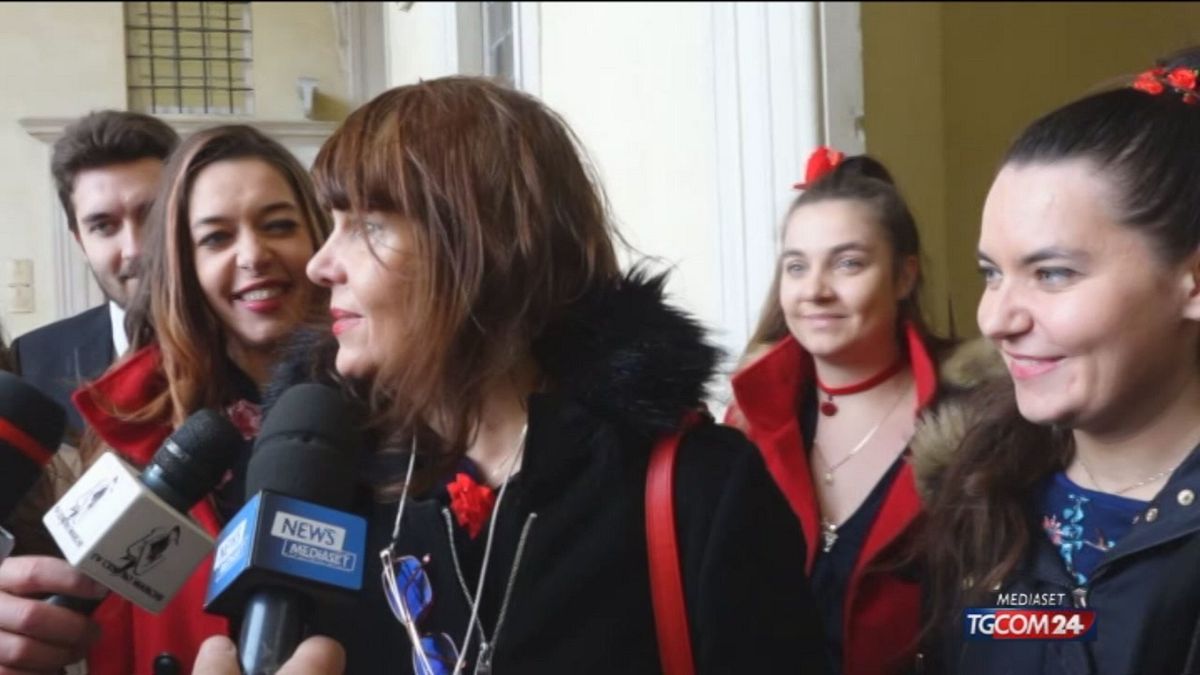 18.20 MAMMA SI LAUREACON FIGLI